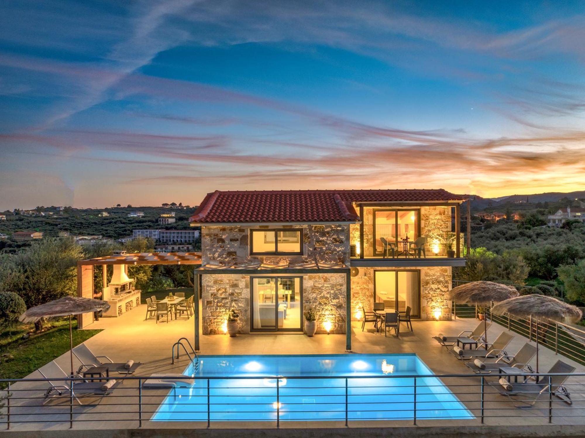 Fellenza - Pool By The Sea With Stunning Sunriseview Villa *