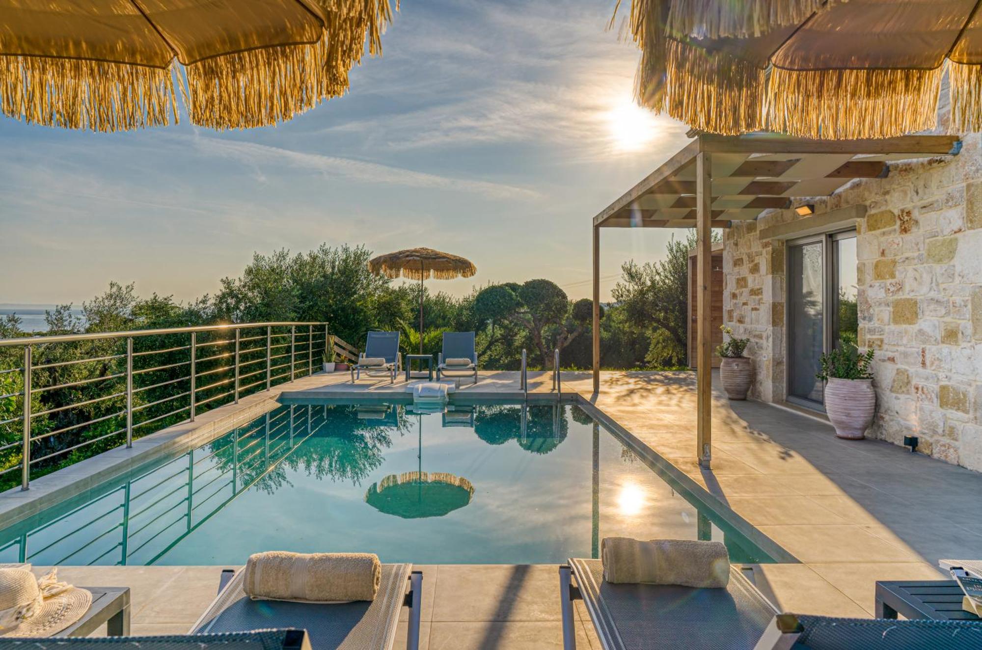 Villa Fellenza - Pool By The Sea With Stunning Sunriseview *